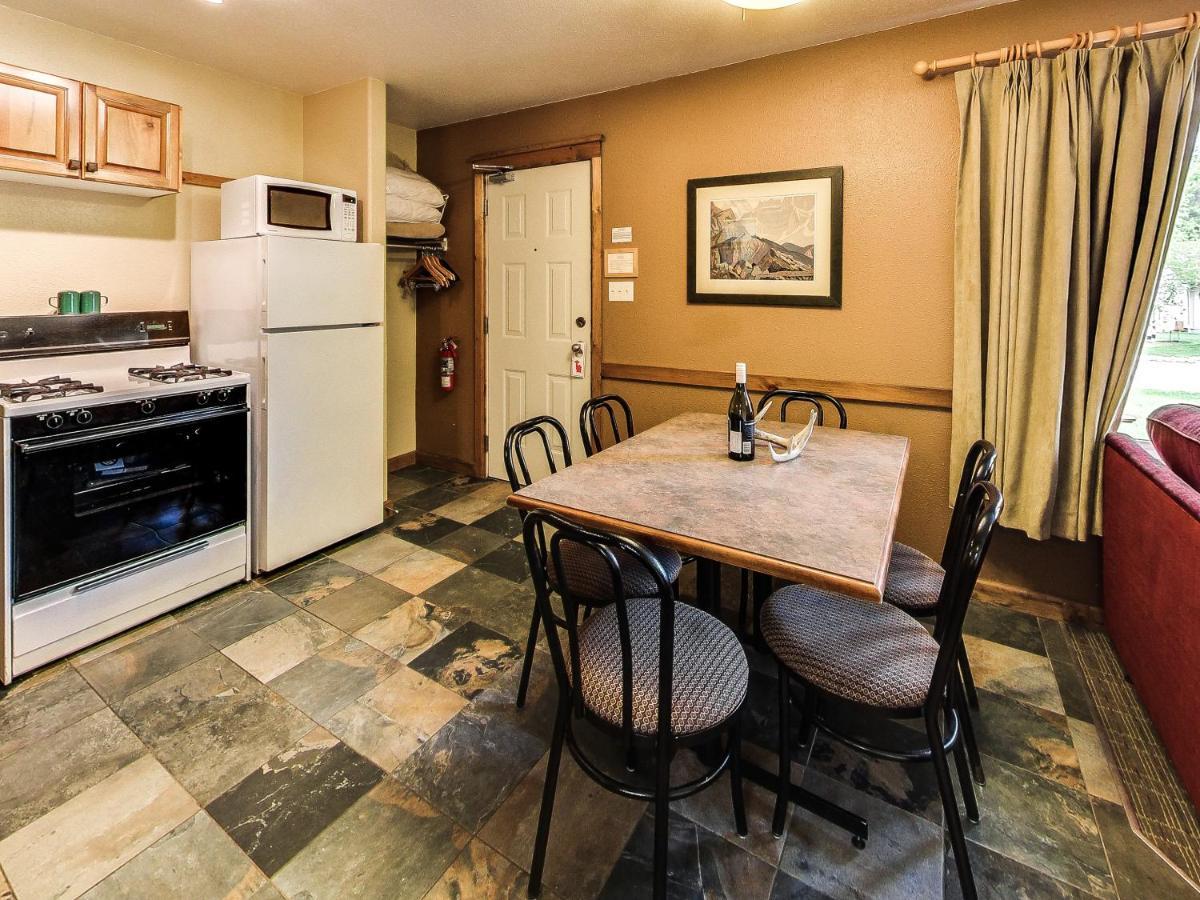 Patricia Lake Bungalows Джаспър Екстериор снимка