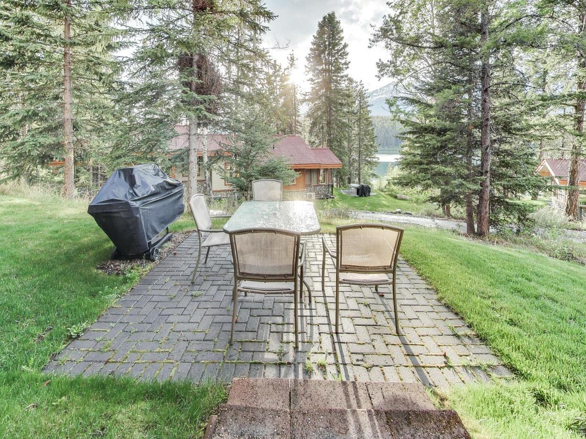 Patricia Lake Bungalows Джаспър Екстериор снимка